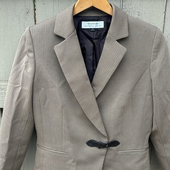 Tahari Brown Houndstooth Blazer Career Wear Casual Size 6 - Picture 2 of 6